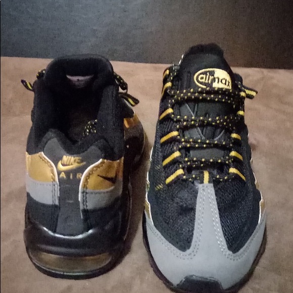 Nike AirMax 95 men’s size , 11 - Picture 4 of 5